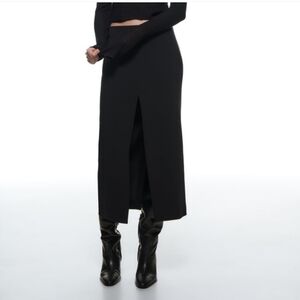Zara LOW RISE PENCIL SKIRT XXL(fits like size  14) approx.20 in. waist